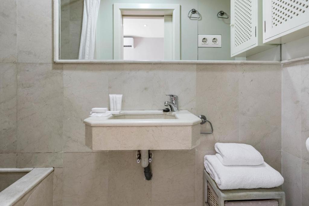 Fam Sevillian Townhouse Hébergement de vacances Séville